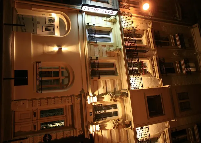Hotel De Nemours